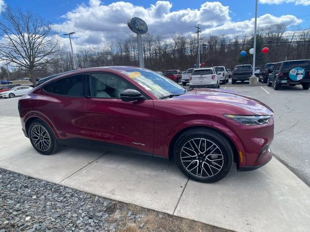 Certified 2025 Ford Mustang Mach-E Premium image 9