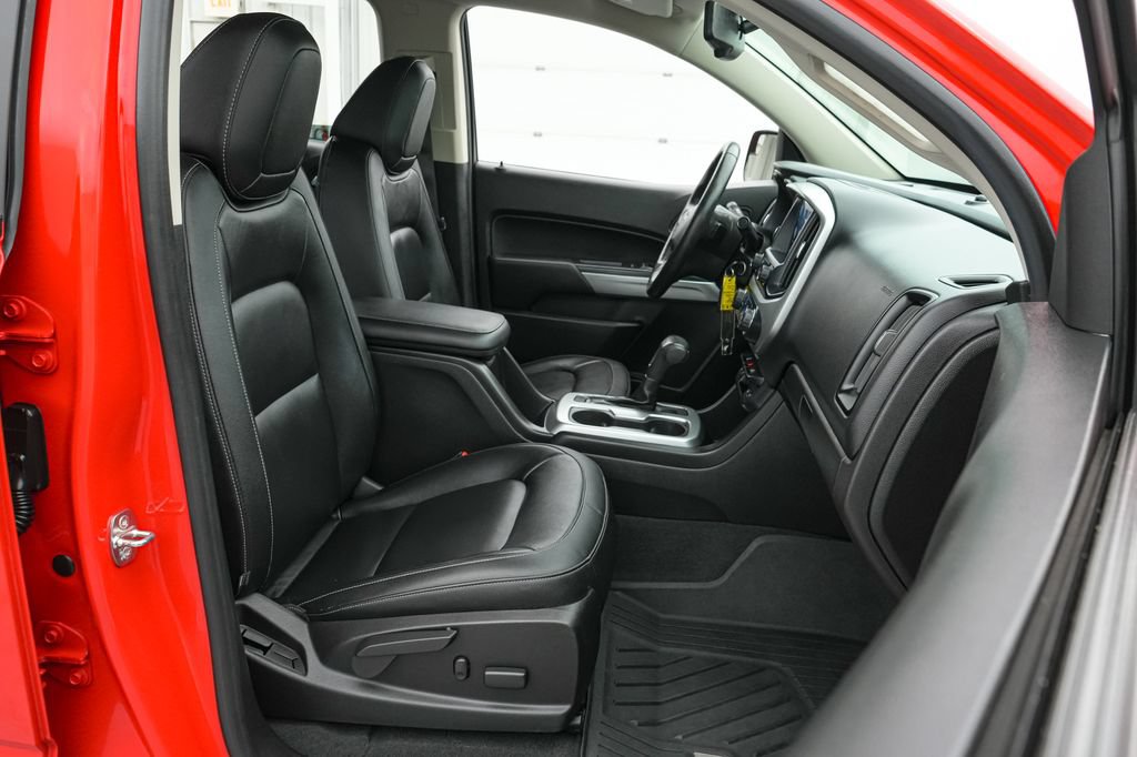 Used 2020 Chevrolet Colorado LT w/ Luxury Package RWD image 21