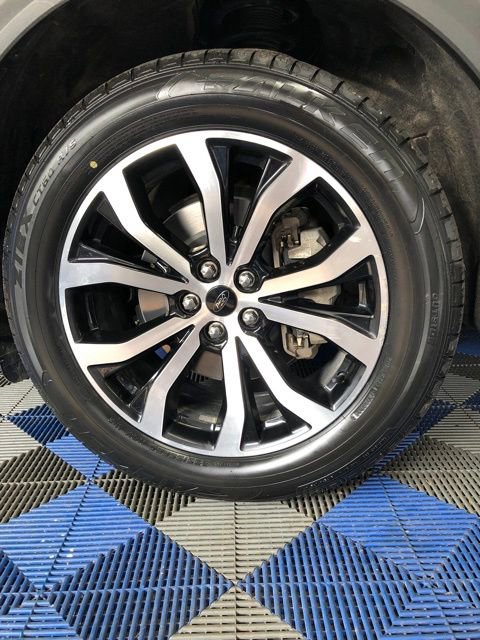 Certified 2022 Ford Explorer ST-Line w/ Class IV Trailer Tow Package image 8