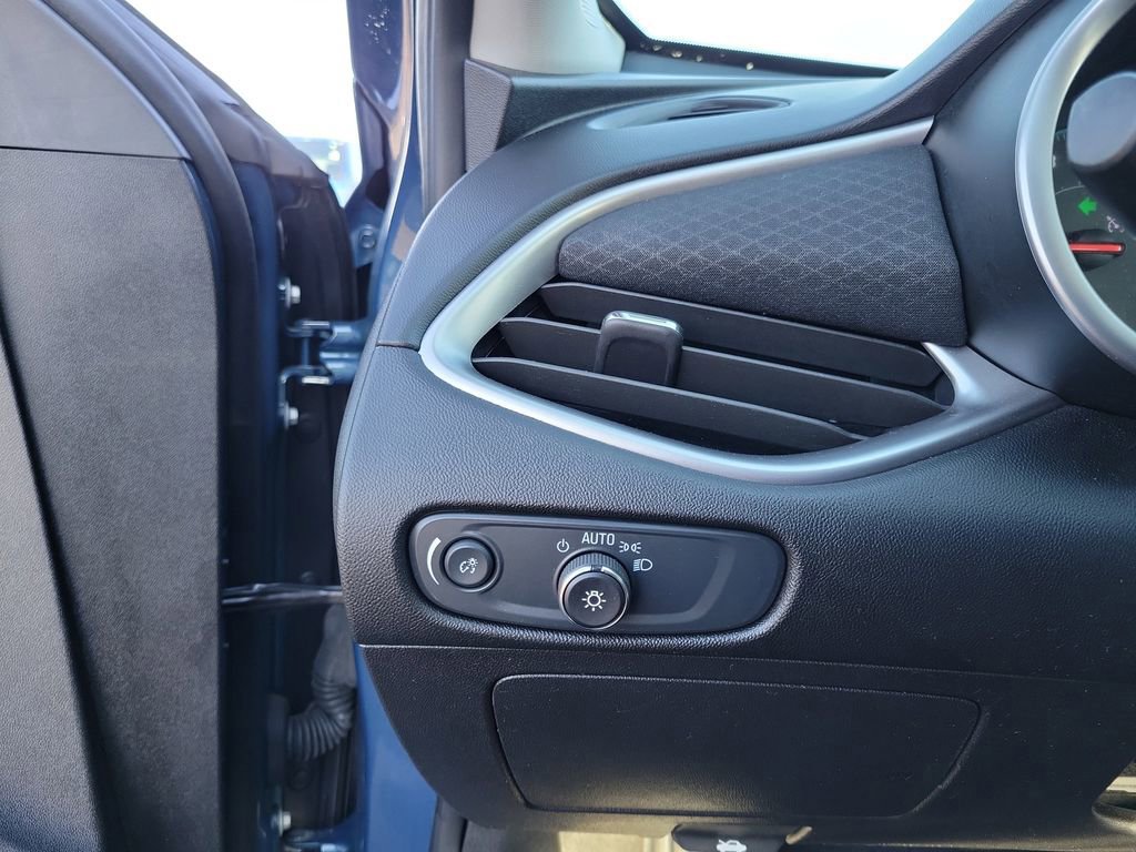 Used 2024 Chevrolet Malibu LT image 21