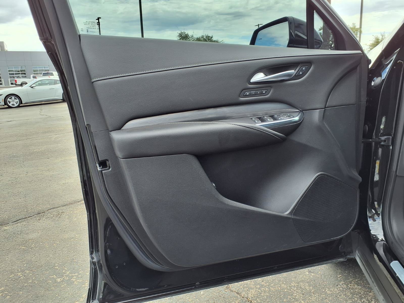 Used 2024 Cadillac XT4 Premium Luxury FWD image 21