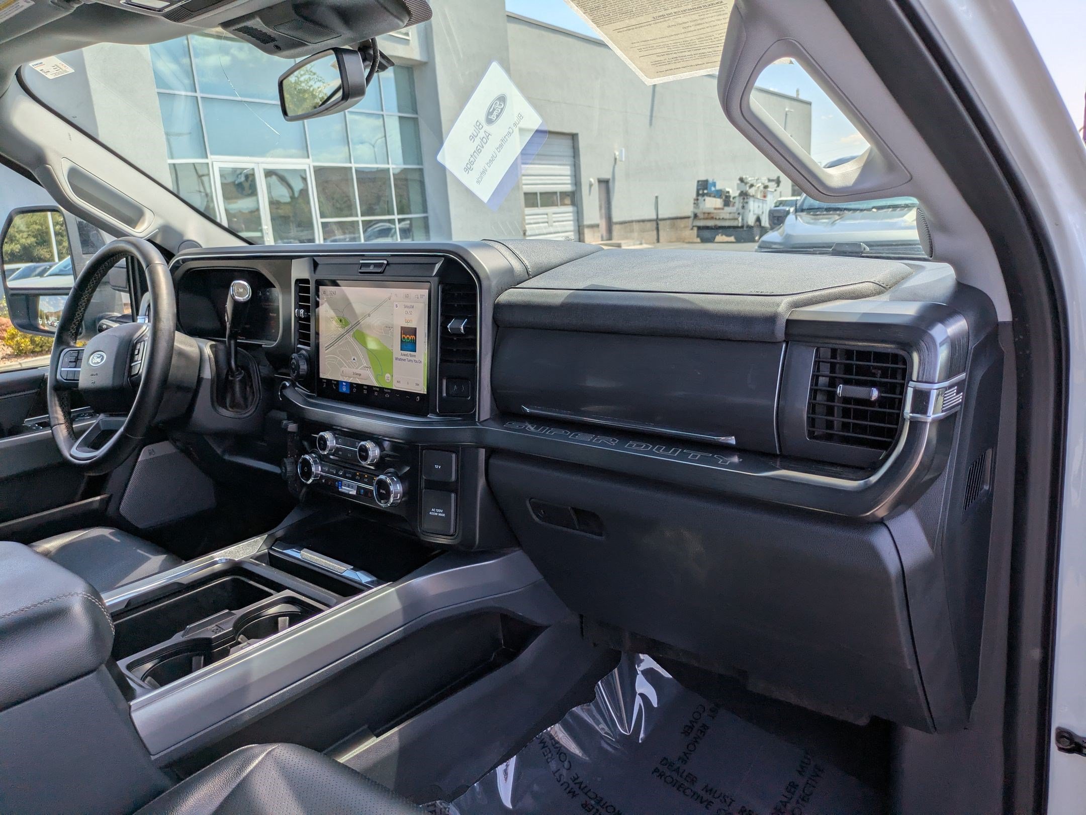 Certified 2025 Ford F350 Lariat w/ Lariat Ultimate Package AWD/4WD image 32