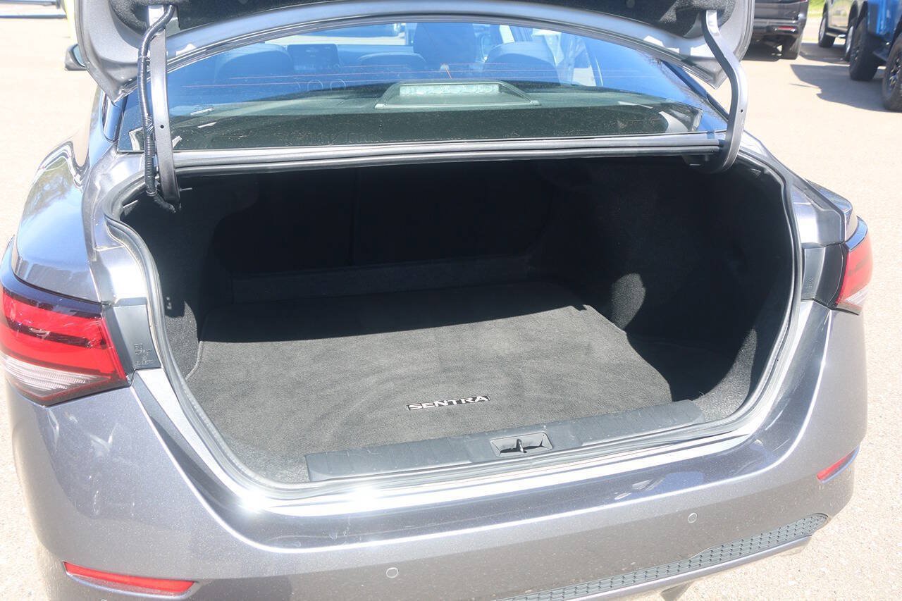 Used 2024 Nissan Sentra SV FWD image 11