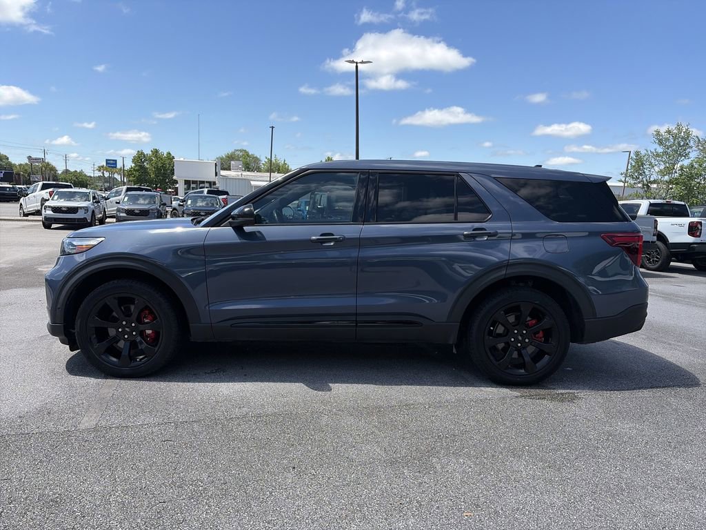Certified 2021 Ford Explorer ST w/ Equipment Group 401A AWD/4WD image 4