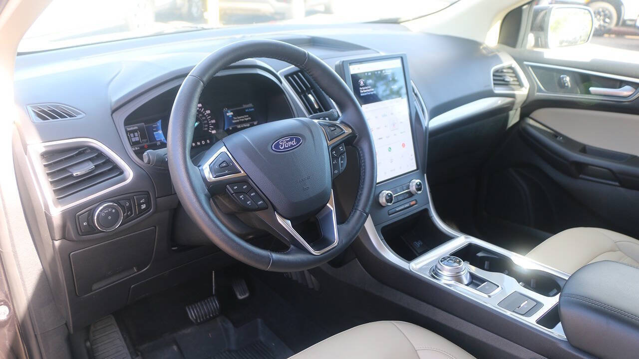 Certified 2024 Ford Edge SEL w/ Convenience Package AWD/4WD image 31