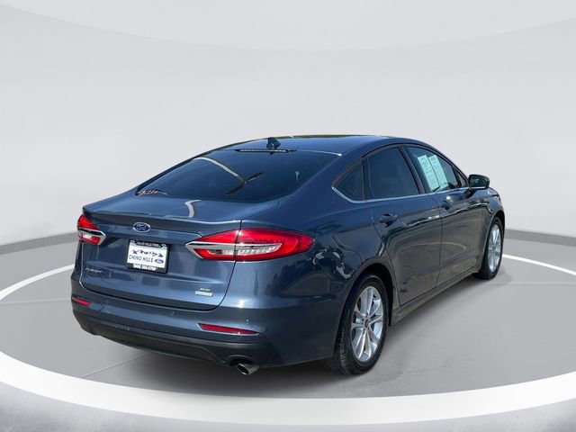 Certified 2019 Ford Fusion SE image 3