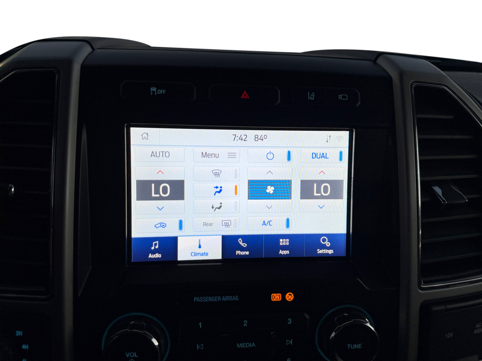 Certified 2021 Ford F350 Lariat w/ Lariat Value Package AWD/4WD image 23