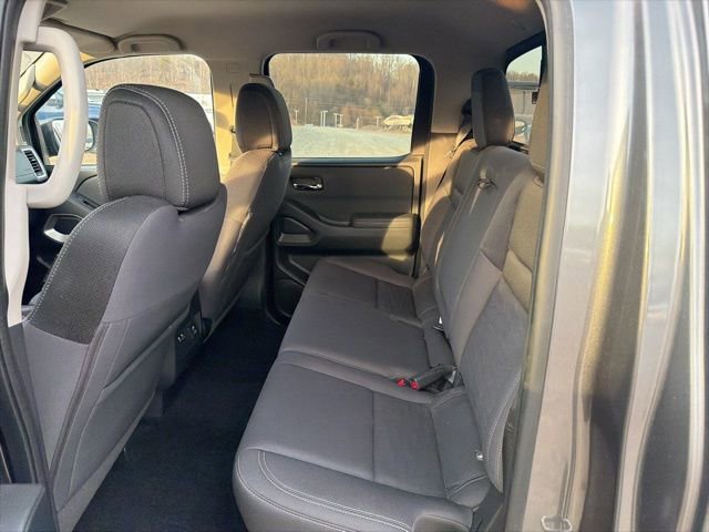 Used 2022 Nissan Frontier SV image 14