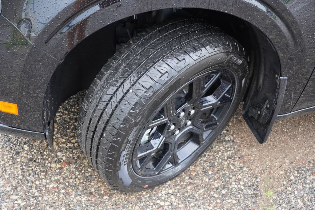 Certified 2025 Ford Maverick Lobo AWD/4WD image 13
