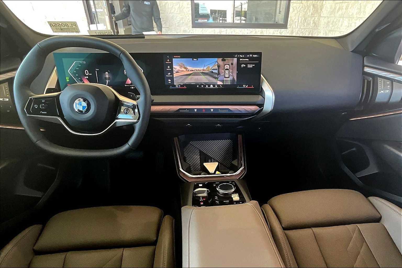 Used 2025 BMW X3 xDrive30i w/ Premium Package image 15