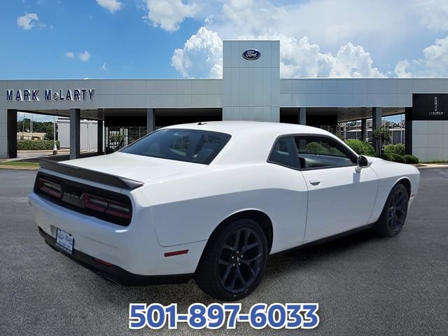 Used 2019 Dodge Challenger SXT w/ Blacktop Package RWD image 5