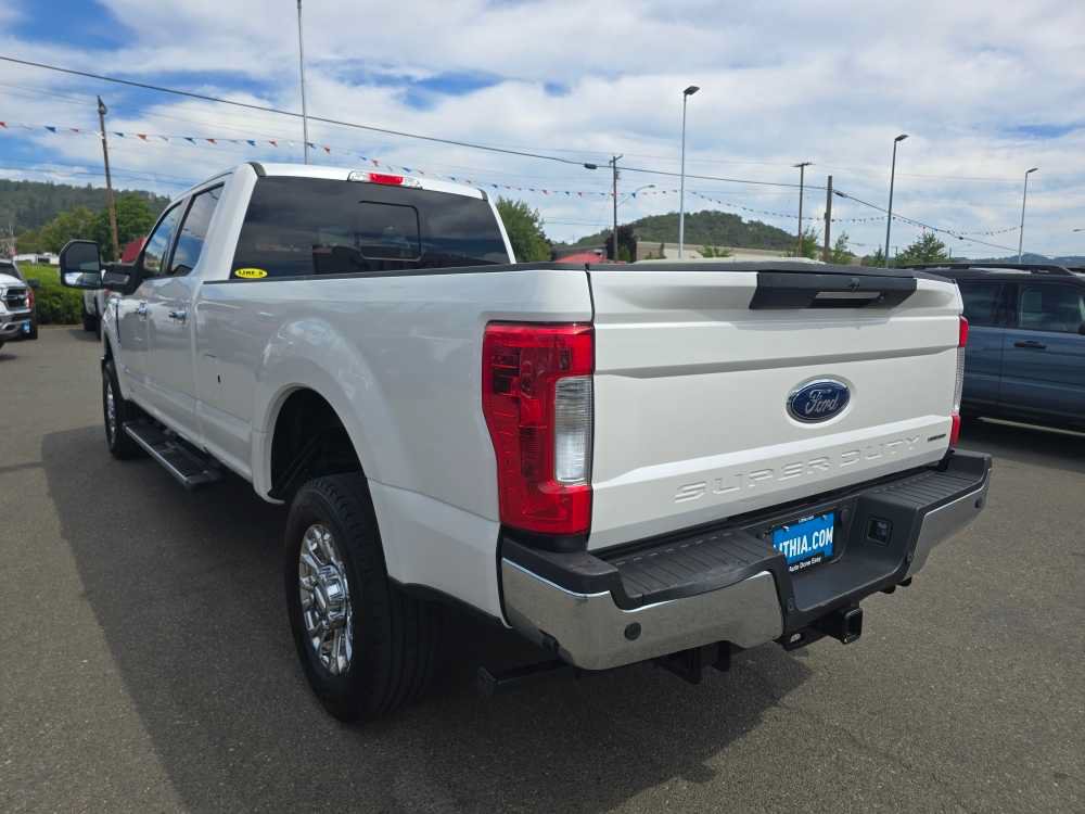 Certified 2017 Ford F350 Lariat w/ Lariat Ultimate Package AWD/4WD image 3