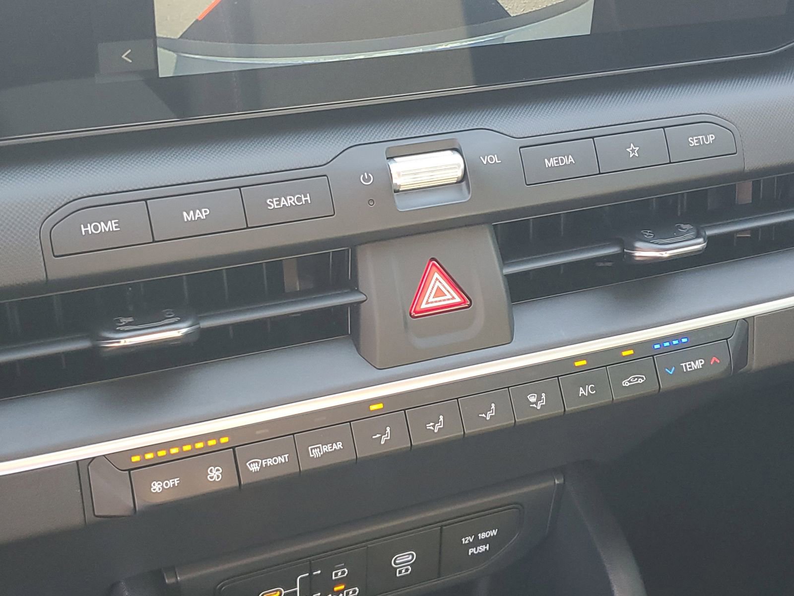 Used 2025 Kia K4 LXS image 23