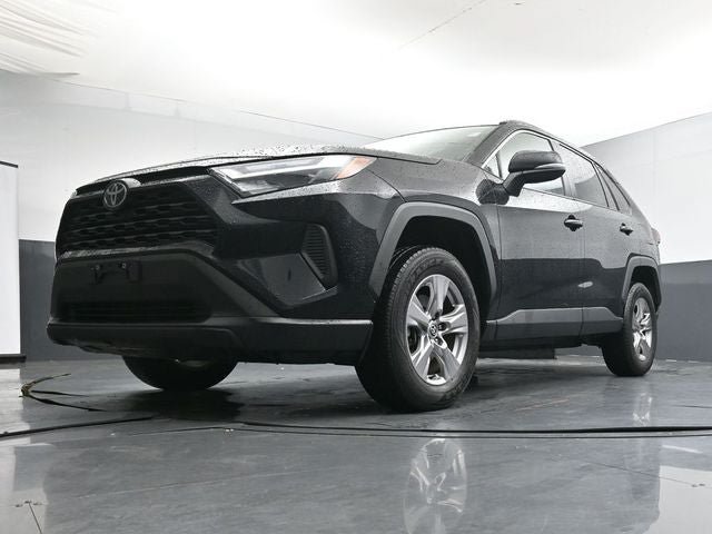 Used 2023 Toyota RAV4 XLE AWD/4WD image 29