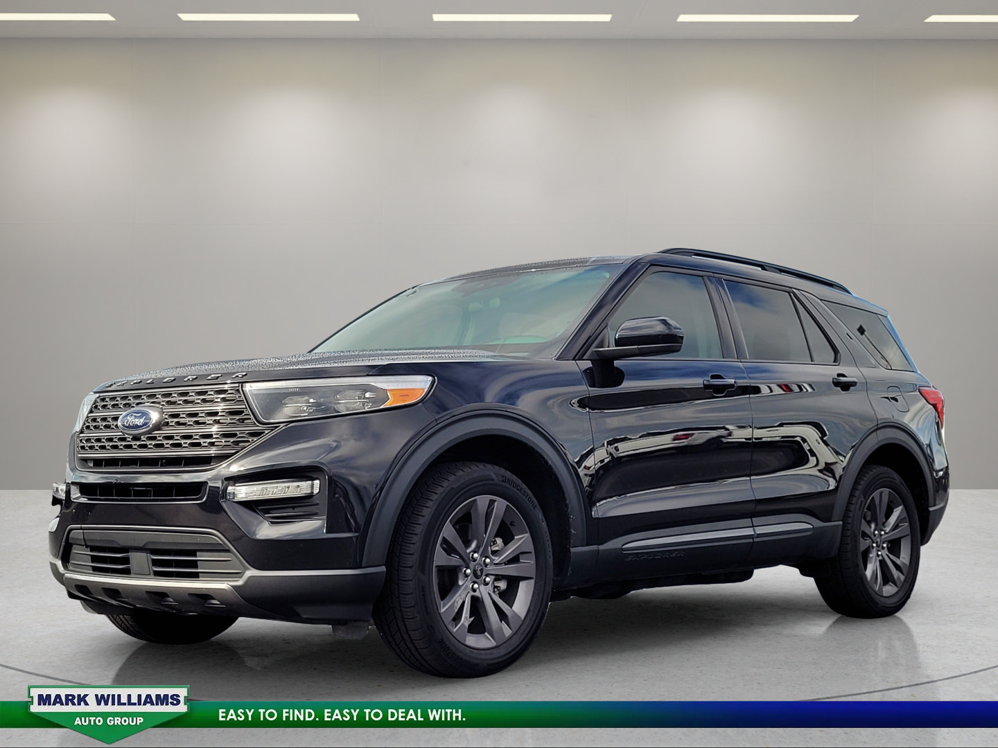 Certified 2023 Ford Explorer XLT w/ Equipment Group 202A AWD/4WD image 8
