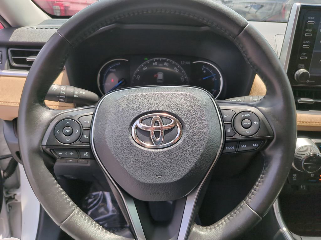 Used 2019 Toyota RAV4 Limited w/ Limited Grade Weather Package AWD/4WD image 29