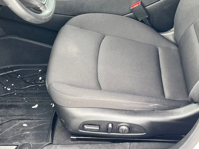 Used 2020 Chevrolet Malibu LT image 34