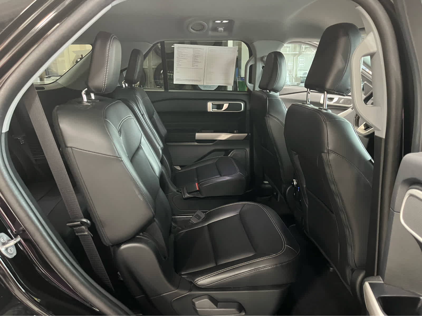Certified 2023 Ford Explorer XLT w/ Equipment Group 202A AWD/4WD image 38
