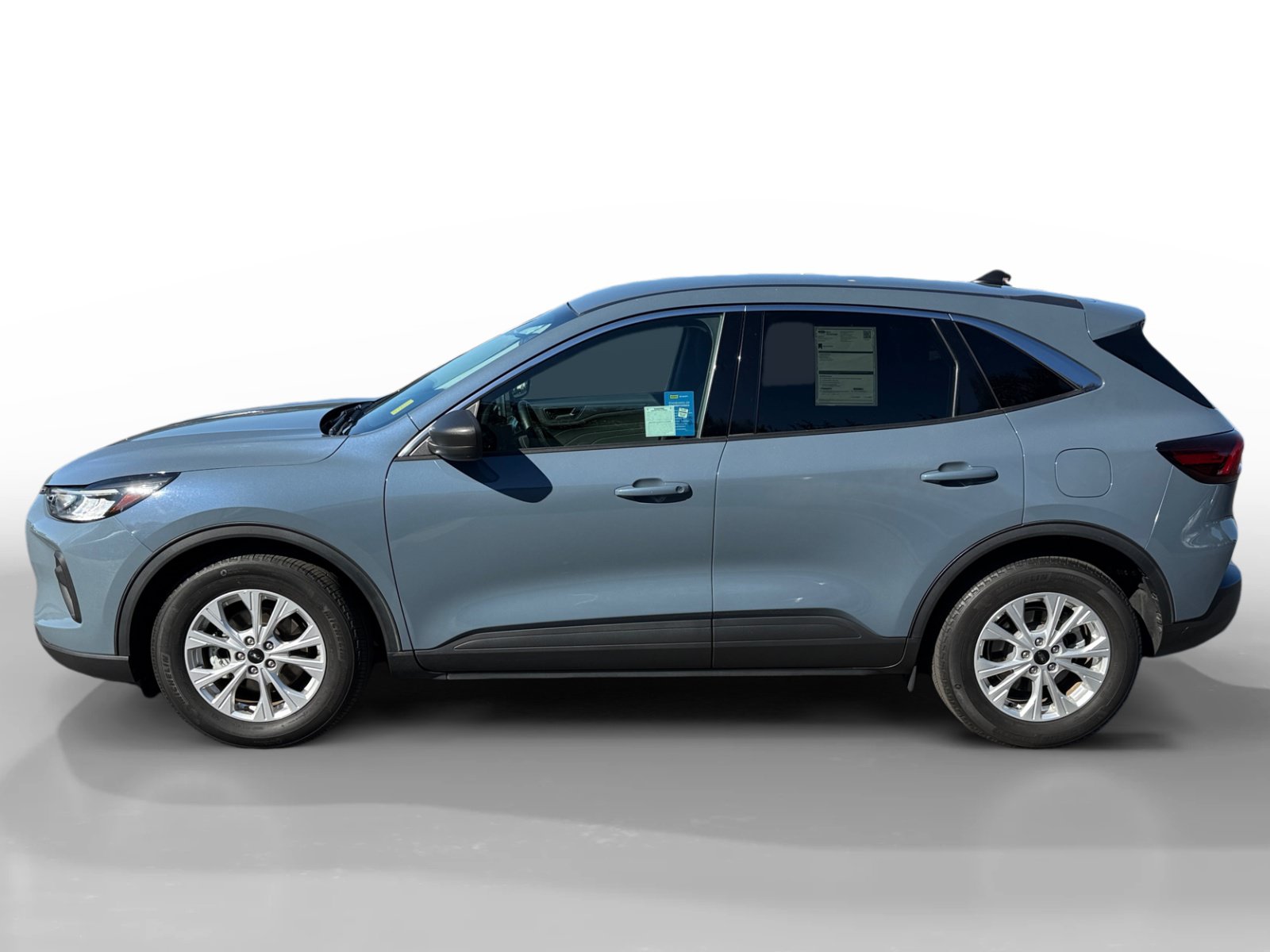 Certified 2023 Ford Escape Active FWD image 2
