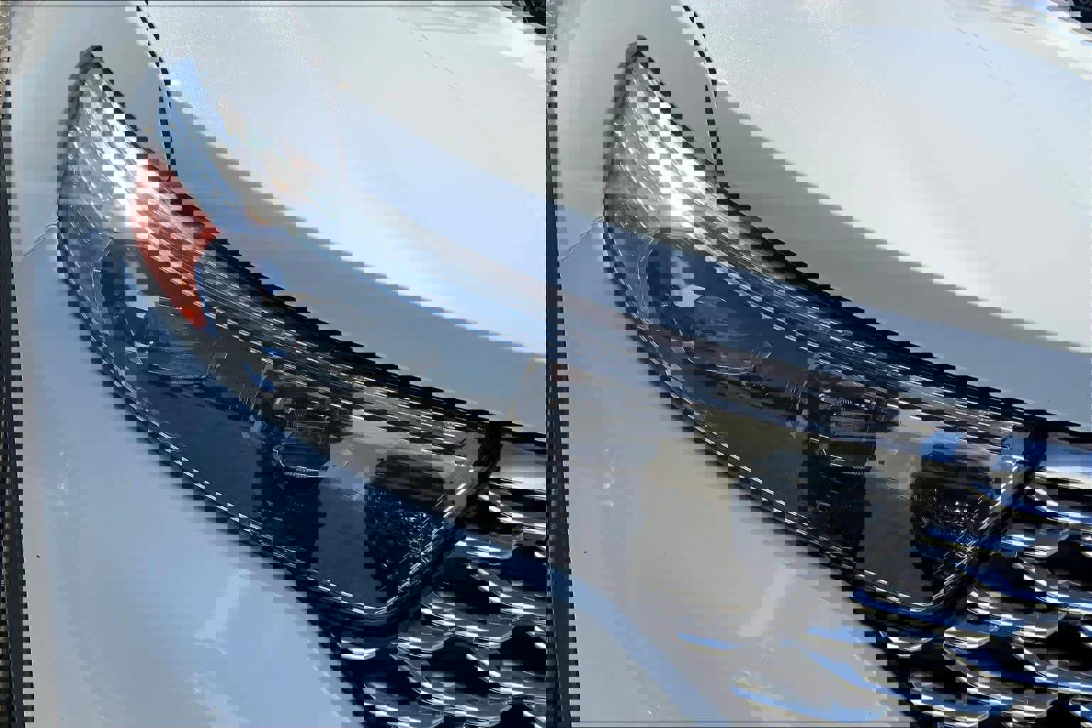 Certified 2021 Ford Explorer Platinum w/ Equipment Group 601A image 27