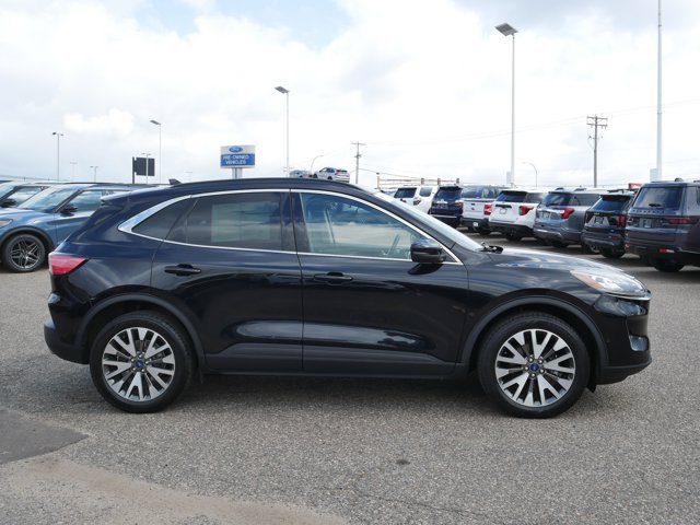Certified 2020 Ford Escape Titanium AWD/4WD image 2
