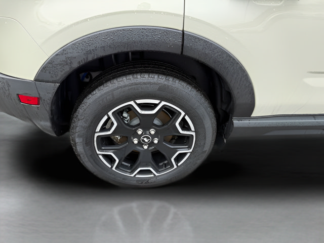 Certified 2025 Ford Bronco Sport Outer Banks w/ Outer Banks Tech Package+ AWD/4WD image 30