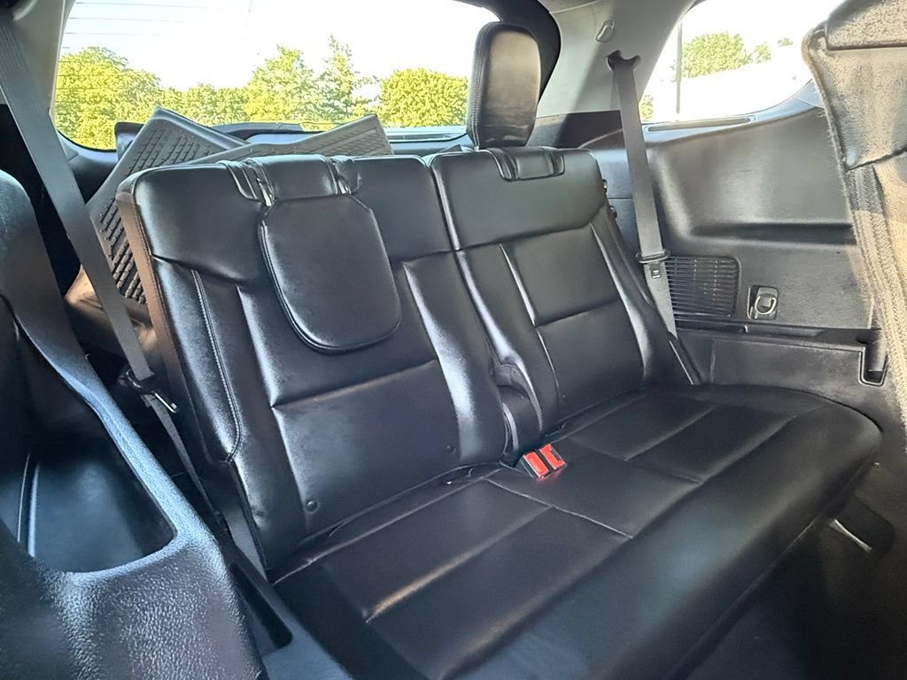 Certified 2022 Ford Explorer XLT w/ Equipment Group 202A AWD/4WD image 30