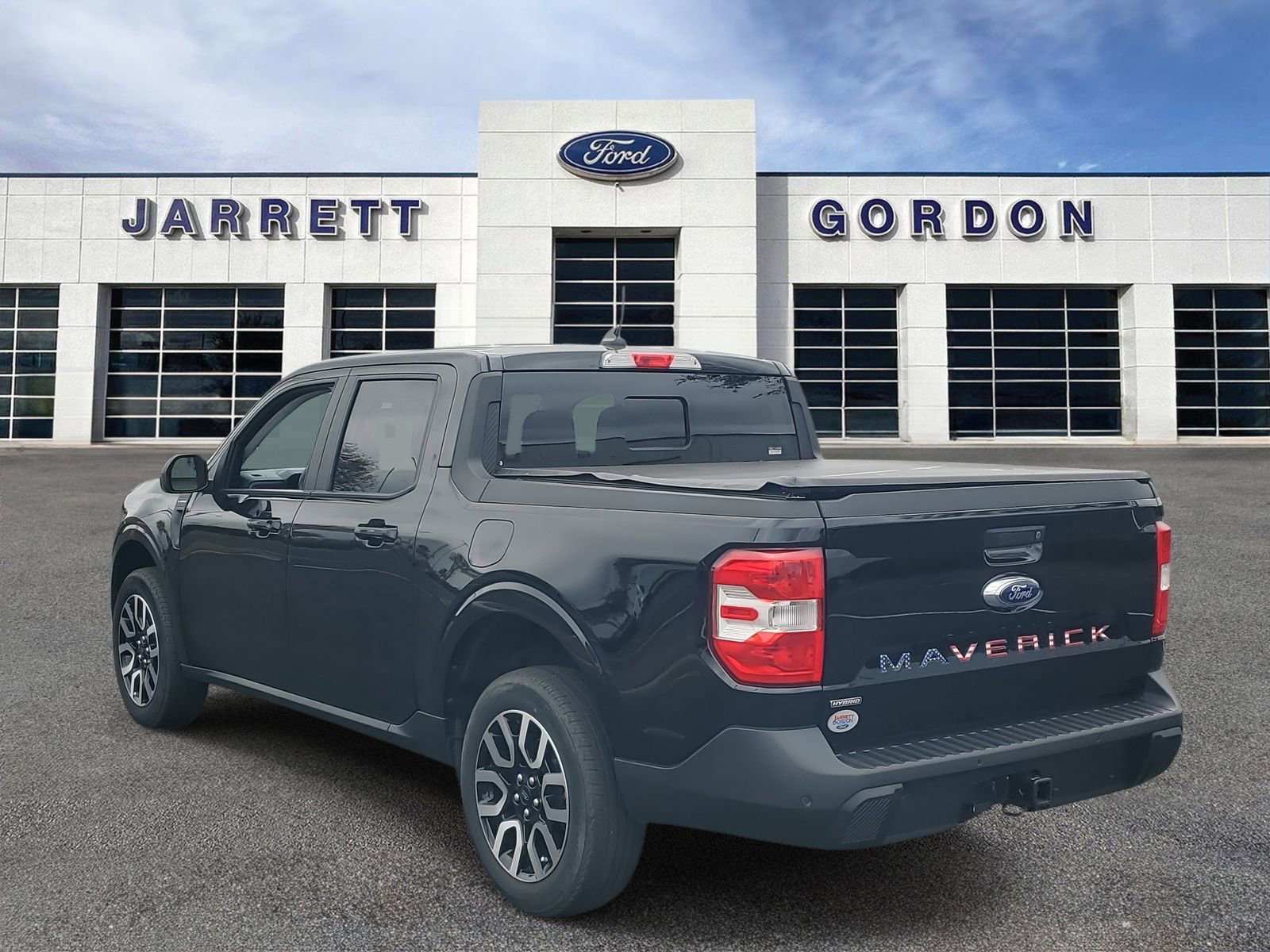 Certified 2024 Ford Maverick Lariat image 2