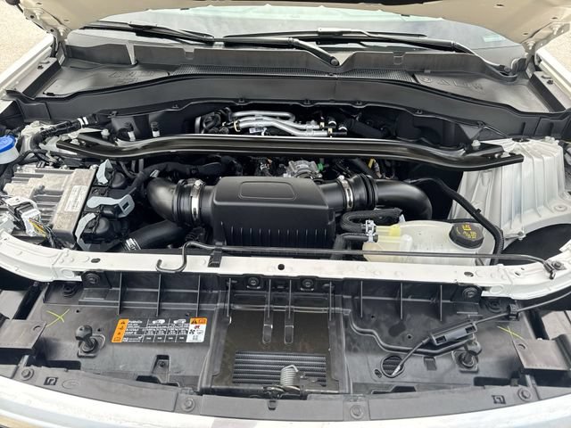 Certified 2025 Ford Explorer Platinum w/ Ultimate Package AWD/4WD image 27