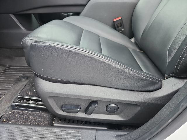 Used 2023 Nissan Rogue SL w/ SL Premium Package FWD image 17