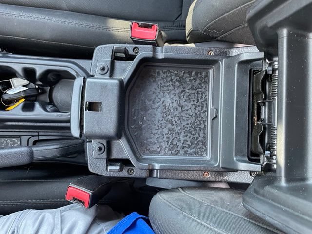 Used 2018 Jeep Wrangler Sport AWD/4WD image 29