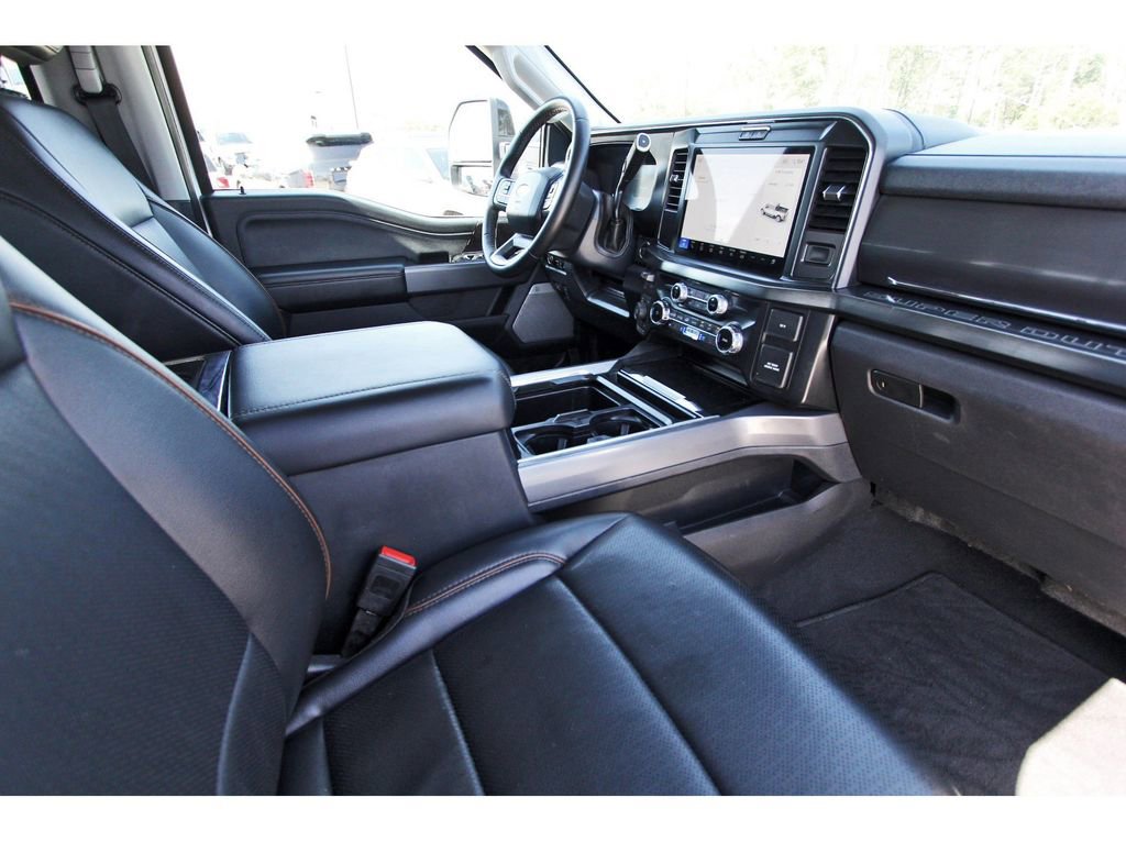 Certified 2025 Ford F350 Lariat AWD/4WD image 28