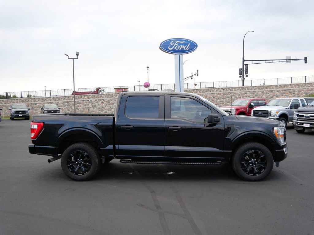 Certified 2022 Ford F150 XL w/ STX Black Appearance Package AWD/4WD image 5