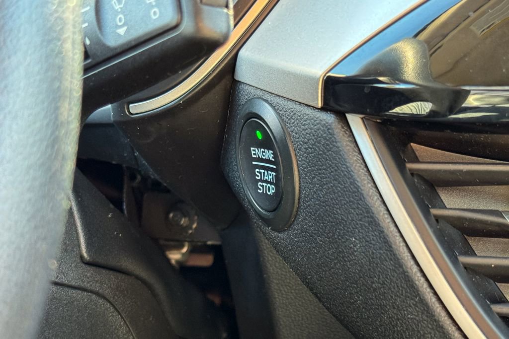 Certified 2020 Ford Escape SE image 28