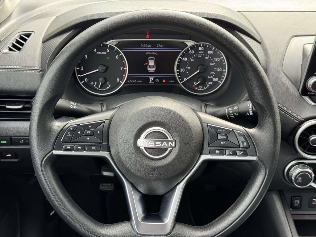 Used 2025 Nissan Sentra SV FWD image 11