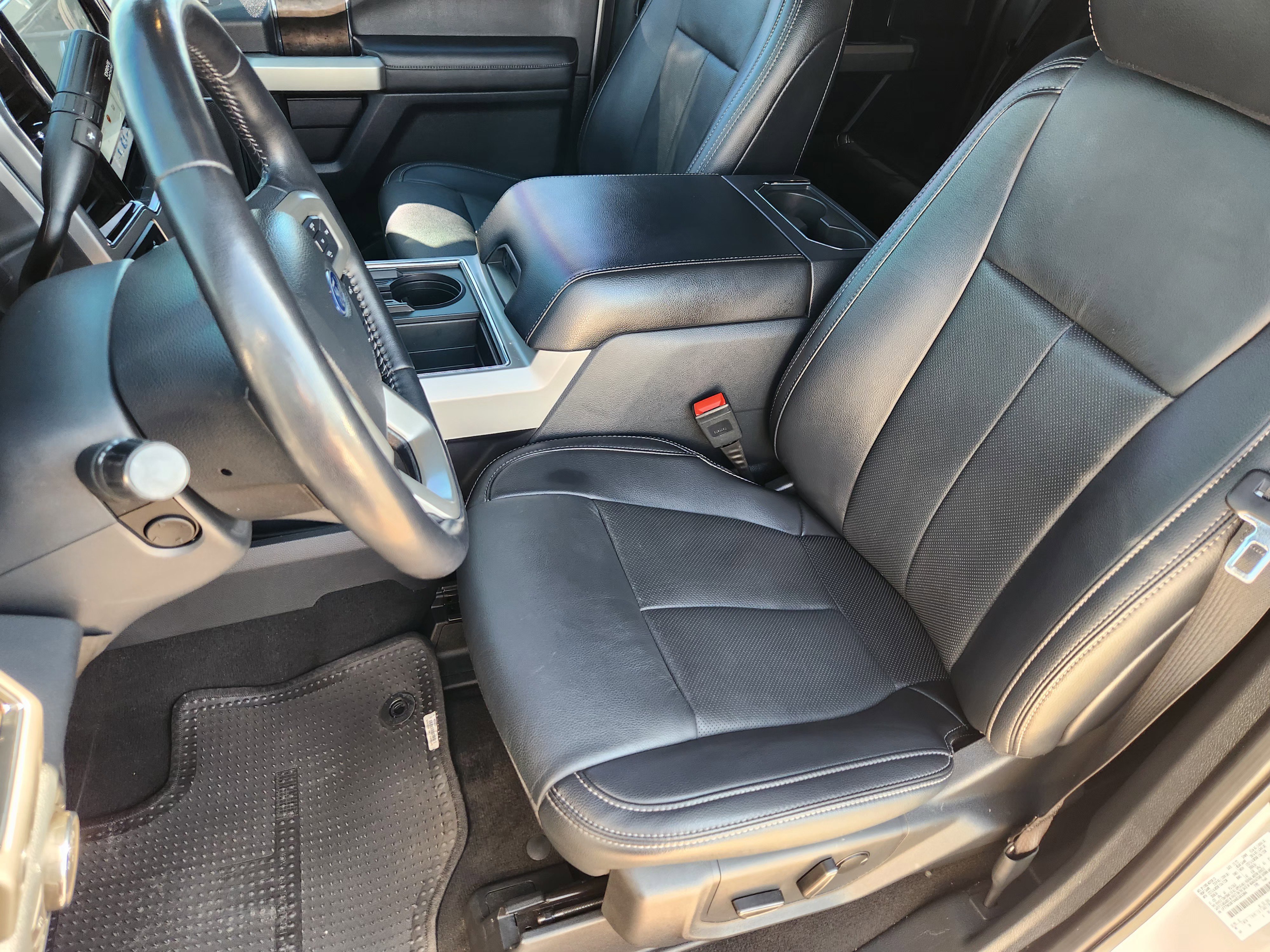 Certified 2022 Ford F250 Lariat w/ Lariat Ultimate Package AWD/4WD image 13