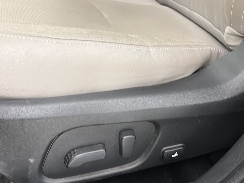 Used 2017 Subaru Forester 2.5i Limited AWD/4WD image 24
