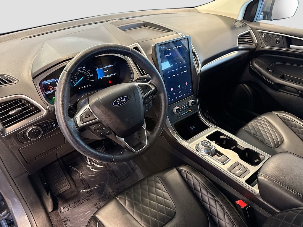 Certified 2024 Ford Edge Titanium AWD/4WD image 9