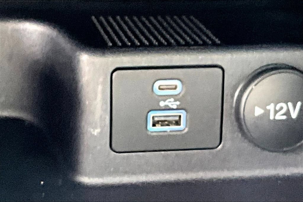 Certified 2022 Ford Escape SE AWD/4WD image 16