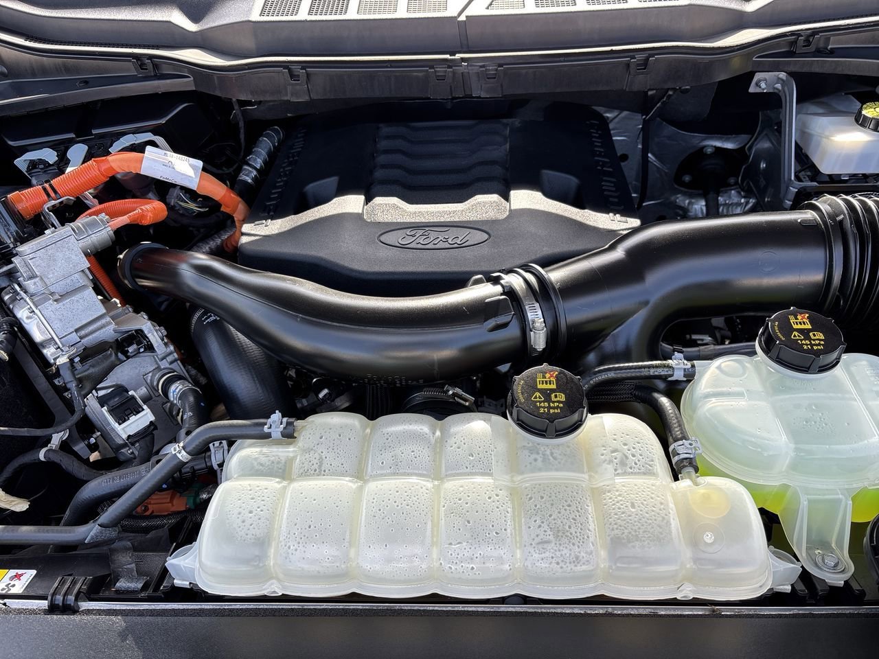 Certified 2023 Ford F150 Lariat w/ Equipment Group 502A High image 15