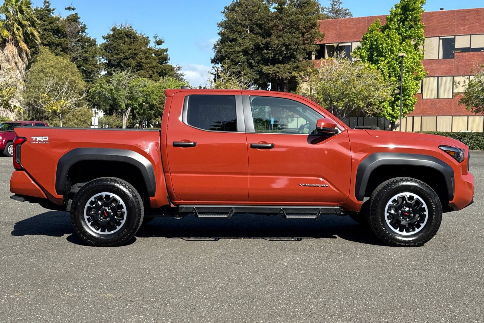 Used 2025 Toyota Tacoma TRD Off-Road AWD/4WD image 2