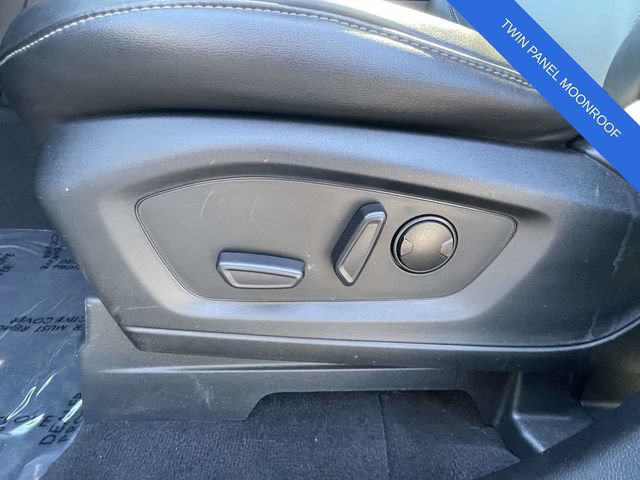 Certified 2023 Ford Explorer XLT w/ Equipment Group 202A RWD image 12