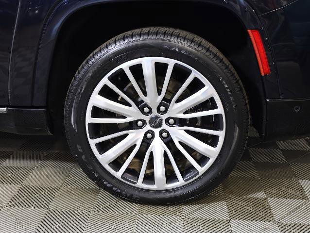 Used 2023 Jeep Grand Wagoneer L Series III w/ Rear Seat Video Group 1 image 25