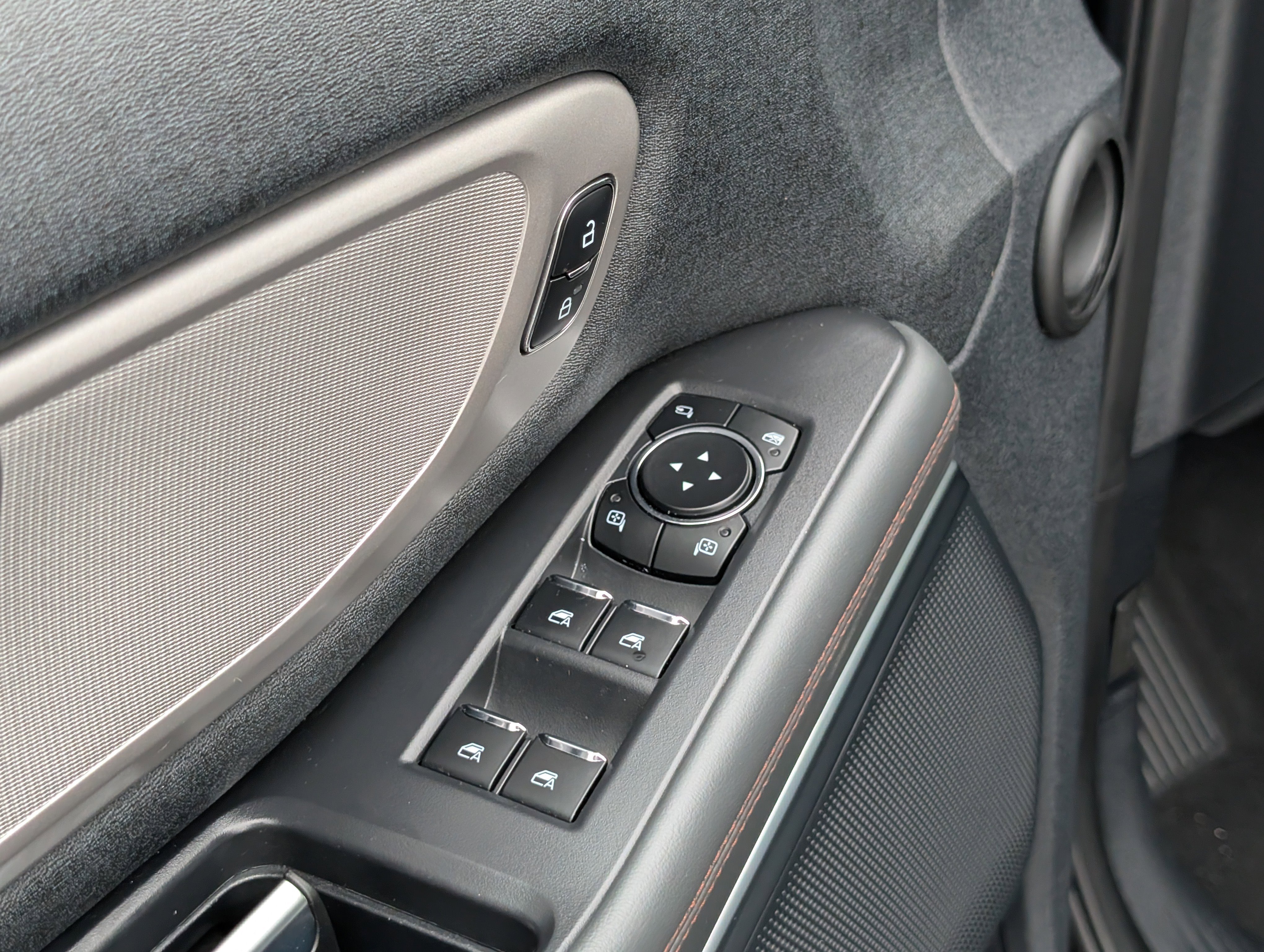 Certified 2025 Ford Expedition Active AWD/4WD image 26