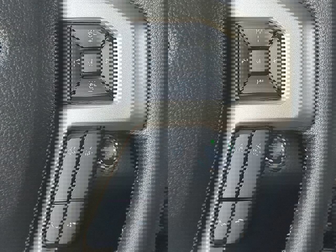 Certified 2020 Ford F150 Lariat image 24