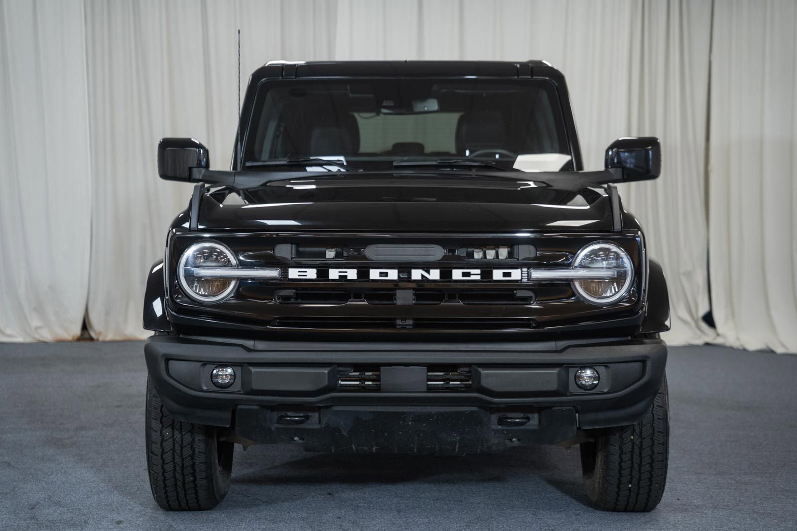Certified 2025 Ford Bronco Outer Banks AWD/4WD image 2