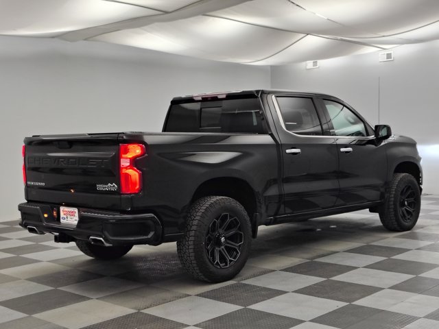Used 2019 Chevrolet Silverado 1500 High Country w/ Technology Package AWD/4WD image 11