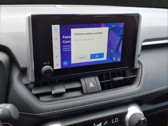 Used 2024 Toyota RAV4 XLE FWD image 21