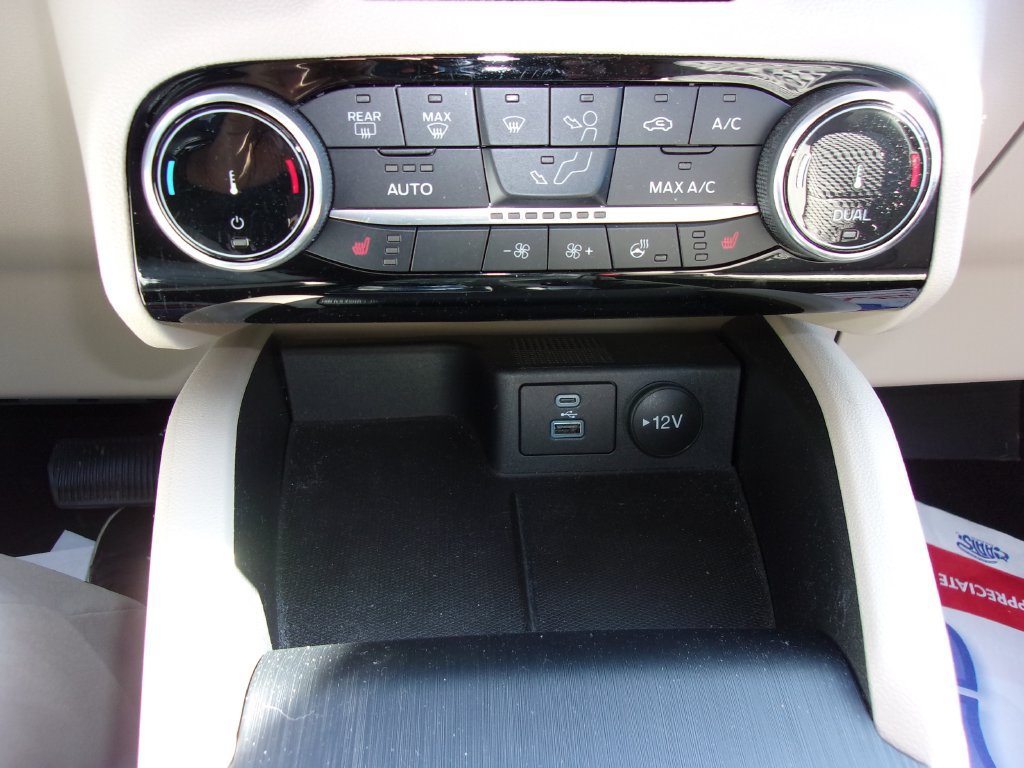 Certified 2022 Ford Escape SE w/ Convenience Package FWD image 18