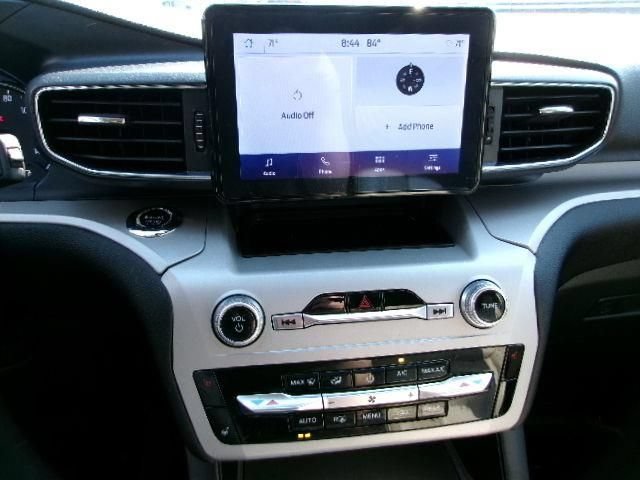 Certified 2023 Ford Explorer XLT w/ Equipment Group 202A AWD/4WD image 9